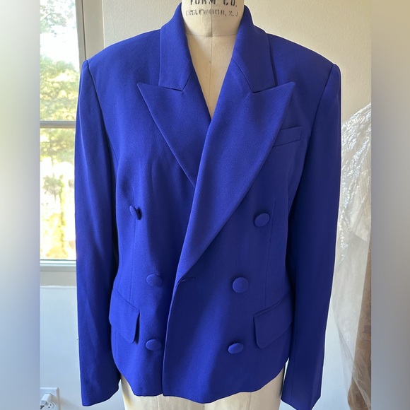 Balthazar Bratt Outfit from Despicable Me - Picture 3 of 12